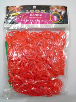 Shatchi 600 JELLY RED Loom band refill art craft kit toys with S Clips & Hook, special gift for birthday,Anniversary,festival
Shatchi 600 JELLY RED Loom band refill art craft kit toys with S Clips & Hook, special gift for birthday,Anniversary,festival