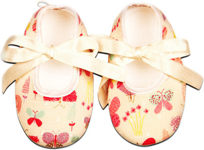 Kidofy Booties(Toe to Heel Length - 12 cm White)
