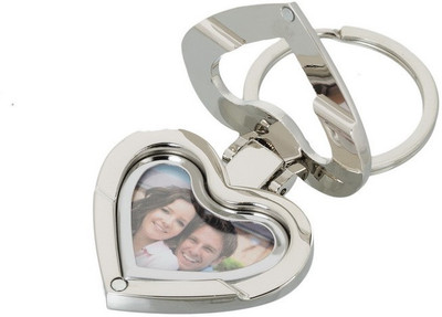 Gadge HEART SHAPE KEYCHAIN WITH PHOTO FRAME AND MOBILE STAND (MAGNETIC) Key Chain(White)
Gadge HEART SHAPE KEYCHAIN WITH PHOTO FRAME AND MOBILE STAND (MAGNETIC) Key Chain(White)