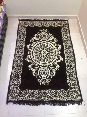 The Fresh Livery Brown Velvet Carpet(150 cm X 212 cm)