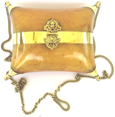 Hemshri Party Beige Clutch