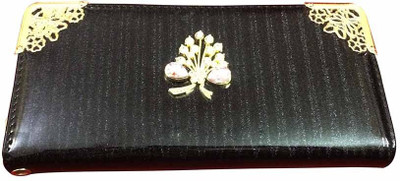 Smyle Party Black Clutch
