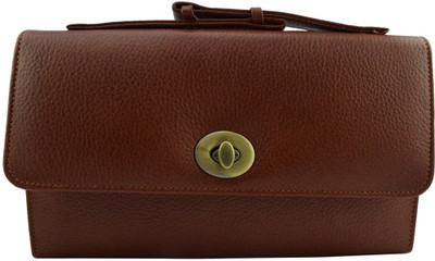 Moochies Formal Tan Clutch