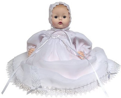 Madame Alexander S Christening Celebration Huggums(Silver) 
Madame Alexander S Christening Celebration Huggums(Silver)