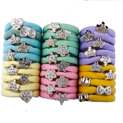 Majik Beautiful Full Pearl with Crystal Rhinestone Flower Rubber Band(Multicolor)
Majik Beautiful Full Pearl with Crystal Rhinestone Flower Rubber Band(Multicolor)