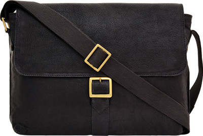 Hidesign Messenger Bag(Black)
Hidesign Messenger Bag(Black)