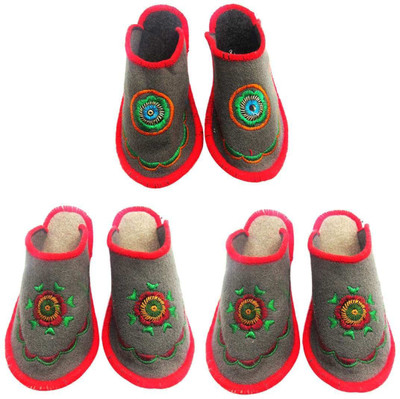 Champaliya Slippers, Multicolor