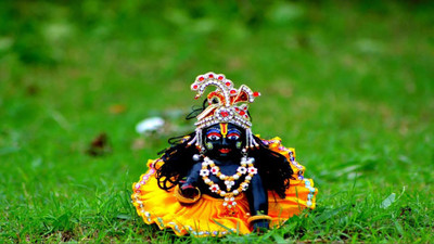 KRISHNA LADDU GOPAL ON FINE ART PAPER HD QUALITY WALLPAPER POSTER Fine Art Print(19 inch X 13 inch, Rolled)
KRISHNA LADDU GOPAL ON FINE ART PAPER HD QUALITY WALLPAPER POSTER Fine Art Print(19 inch X 13 inch, Rolled)