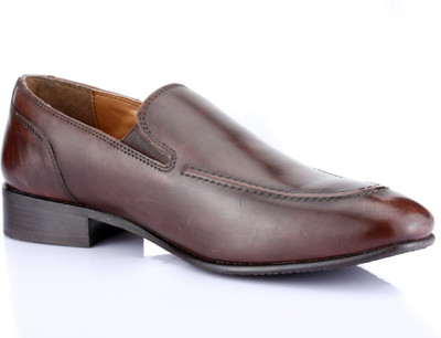 Red Tape RTS9082 Slip On For Men(Brown