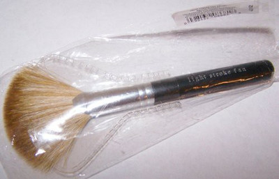 Bare Escentuals Stroke Fan Brush(Pack of 1)