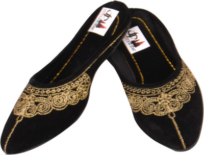 Decot Paradise Jaipuri Prints Blue Flat Ethnic Footwear Bellies For Women(Multicolor, Black::gold
Decot Paradise Jaipuri Prints Blue Flat Ethnic Footwear Bellies For Women(Multicolor, Black::gold
