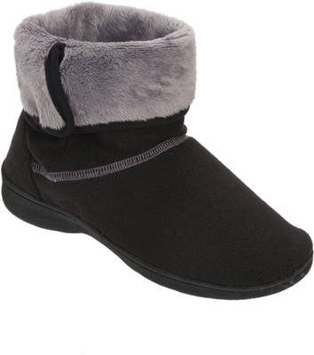 Dearfoams Active Fleece & Pile Boot with Gel-Infused Memory Foam Boots For Women(Black
Dearfoams Active Fleece & Pile Boot with Gel-Infused Memory Foam Boots For Women(Black