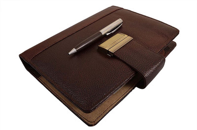 COI B5 Planner/Organizer(BROWN B5 LEATHER EXECUTIVE ORGANISER / PLANNER WITH PEN, Brown)
COI B5 Planner/Organizer(BROWN B5 LEATHER EXECUTIVE ORGANISER / PLANNER WITH PEN, Brown)