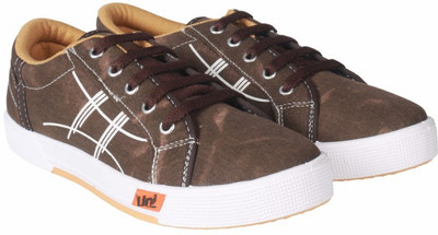 Unistar Boys, Brown