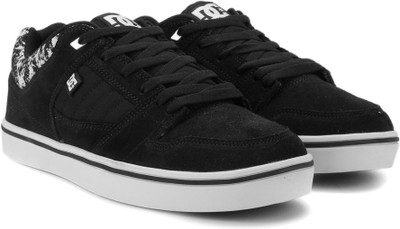 DC COURSE 2 SE M Sneakers For Men(Black, Black/print
DC COURSE 2 SE M Sneakers For Men(Black, Black/print