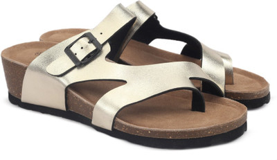 Carlton London Women GOLDMETA Wedges
