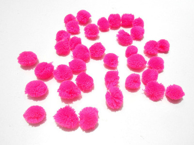 GOELX Pom Pom balls for crafts,decorations,jewellery making,accessories,bags. Pack of 100 Dark Pink balls
GOELX Pom Pom balls for crafts,decorations,jewellery making,accessories,bags. Pack of 100 Dark Pink balls