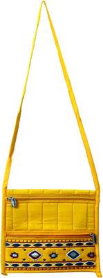 Haastika Hand-held Bag(Yellow)
Haastika Hand-held Bag(Yellow)