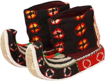 SOIL Ladakhi Thigma Design Pabus, Handstitched in Pure Sheep Wool Espadrilles For Women(Multicolor
SOIL Ladakhi Thigma Design Pabus, Handstitched in Pure Sheep Wool Espadrilles For Women(Multicolor