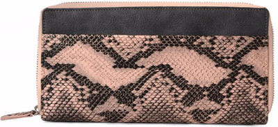 Baggit Casual Beige Clutch