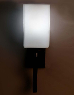 AGRIM Wallchiere Wall Lamp