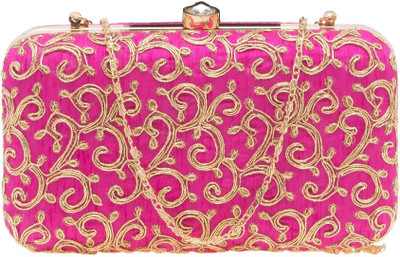 Tarusa Casual Pink Clutch