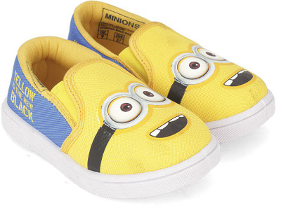 Minions Boys Slip on Walking Shoes(Yellow