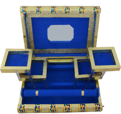 Merarki Special Gift Golden Colour Jewellery Accessories / Vanity box Specially For Girls and Women Makeup, Jewellery Vanity Box(Gold)
Merarki Special Gift Golden Colour Jewellery Accessories / Vanity box Specially For Girls and Women Makeup, Jewellery Vanity Box(Gold)