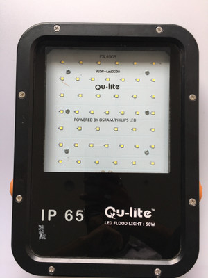Qu-Lite Flood Light Outdoor Lamp