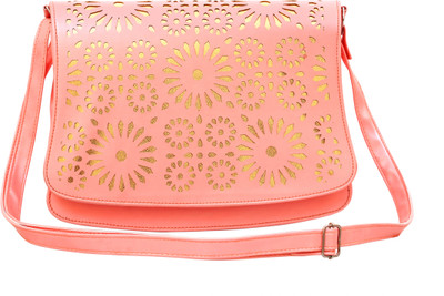 Ayeshu Shoulder Bag(Gold)