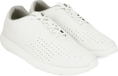 Clarks Torset Vibe White Walking Shoes For Men(White