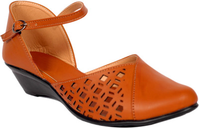 Bora Bora Women Tan Wedges