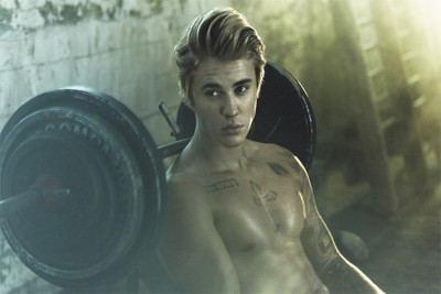 justin-biber poster19 Paper Print(18 inch X 12 inch, Rolled)