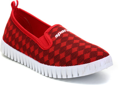 Sparx 95 Slip On Sneakers For Women(Red, Red white