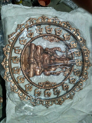 MATERIALCRAFT OM ROUND JALI GANESH PLATE Decorative Showpiece - 51 cm(Aluminium, Brown)
MATERIALCRAFT OM ROUND JALI GANESH PLATE Decorative Showpiece - 51 cm(Aluminium, Brown)