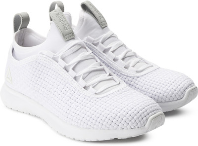 REEBOK REEBOK PLUS RUNNER WOVEN Running Shoe For Women(White, White/skull grey/slvr
REEBOK REEBOK PLUS RUNNER WOVEN Running Shoe For Women(White, White/skull grey/slvr