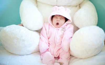 Akhuratha Wall Poster For Room Cute Adorable Baby Child's Love New Born Infant Kids Toddlers Smiling Paper Print(12 inch X 18 inch, Rolled)
Akhuratha Wall Poster For Room Cute Adorable Baby Child's Love New Born Infant Kids Toddlers Smiling Paper Print(12 inch X 18 inch, Rolled)