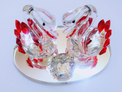 MYEBIZSTORE Feng Shui Pair Of Swans Crystal Decorative Showpiece - 7 cm(Crystal, Clear)
MYEBIZSTORE Feng Shui Pair Of Swans Crystal Decorative Showpiece - 7 cm(Crystal, Clear)