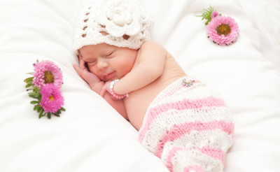 Aabhaas Wall Poster For Room Cute Adorable Baby Child's Love New Born Infant Kids Toddlers Smiling Paper Print(12 inch X 18 inch, Rolled)
Aabhaas Wall Poster For Room Cute Adorable Baby Child's Love New Born Infant Kids Toddlers Smiling Paper Print(12 inch X 18 inch, Rolled)