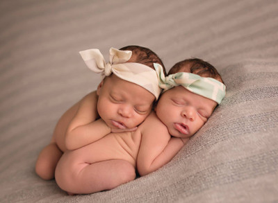 Aabhaas Wall Poster For Room Cute Adorable Baby Child's Love New Born Infant Kids Toddlers Smiling Paper Print(12 inch X 18 inch, Rolled)
Aabhaas Wall Poster For Room Cute Adorable Baby Child's Love New Born Infant Kids Toddlers Smiling Paper Print(12 inch X 18 inch, Rolled)
