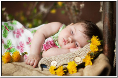 Akhuratha Wall Poster For Room Cute Adorable Baby Child's Love New Born Infant Kids Toddlers Smiling Paper Print(12 inch X 18 inch, Rolled)
Akhuratha Wall Poster For Room Cute Adorable Baby Child's Love New Born Infant Kids Toddlers Smiling Paper Print(12 inch X 18 inch, Rolled)
