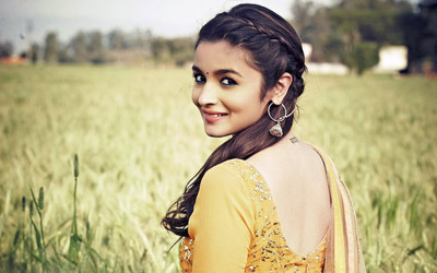 Humpty Sharma Ki Dulhania Bollywood Girl Alia Bhatt Woman Print Poster on 13x19 Inches Paper Print(19 inch X 13 inch, Rolled)
Humpty Sharma Ki Dulhania Bollywood Girl Alia Bhatt Woman Print Poster on 13x19 Inches Paper Print(19 inch X 13 inch, Rolled)