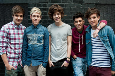 One Direction Poster Paper Print Print Poster on LARGE PRINT 36X24 INCHES Photographic Paper(36 inch X 24 inch, Rolled)
One Direction Poster Paper Print Print Poster on LARGE PRINT 36X24 INCHES Photographic Paper(36 inch X 24 inch, Rolled)