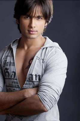 ananyadesigns wall poster shahid kapoor Print Poster on LARGE PRINT 36X24 INCHES Photographic Paper(36 inch X 24 inch, Rolled)
ananyadesigns wall poster shahid kapoor Print Poster on LARGE PRINT 36X24 INCHES Photographic Paper(36 inch X 24 inch, Rolled)