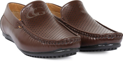 wakefield Boys Slip on Loafers(Black, Brown