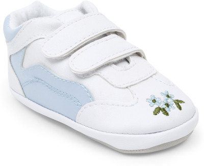 Lilliput Boys & Girls Velcro Sneakers(White