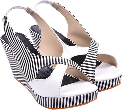 Jade Women White Wedges