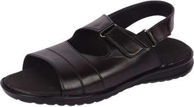 Vonzo Men Black Sandals 
Vonzo Men Black Sandals