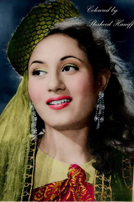 No 1 Beautiful Old Actress In Bollywood Madhubala Poster (Size 12 Inch x 18 Inch) (Pack of 1) Paper Print(18 inch X 8 inch, Rolled)
No 1 Beautiful Old Actress In Bollywood Madhubala Poster (Size 12 Inch x 18 Inch) (Pack of 1) Paper Print(18 inch X 8 inch, Rolled)