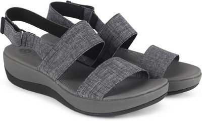 Clarks Women Blk/White Wedges